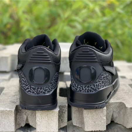 AIR JORDAN 3 RETRO OREGON DUCK AJ3-902027 - Image 9