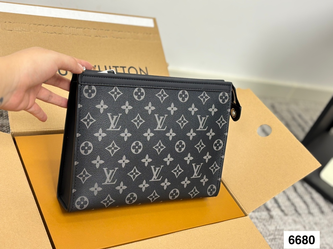 Lv Papollo Bag - Image 2