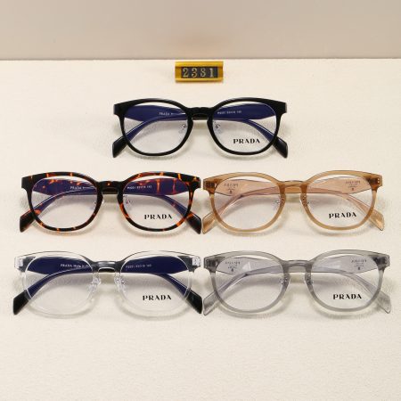 Prada Fashionable Sunglasses - Image 2