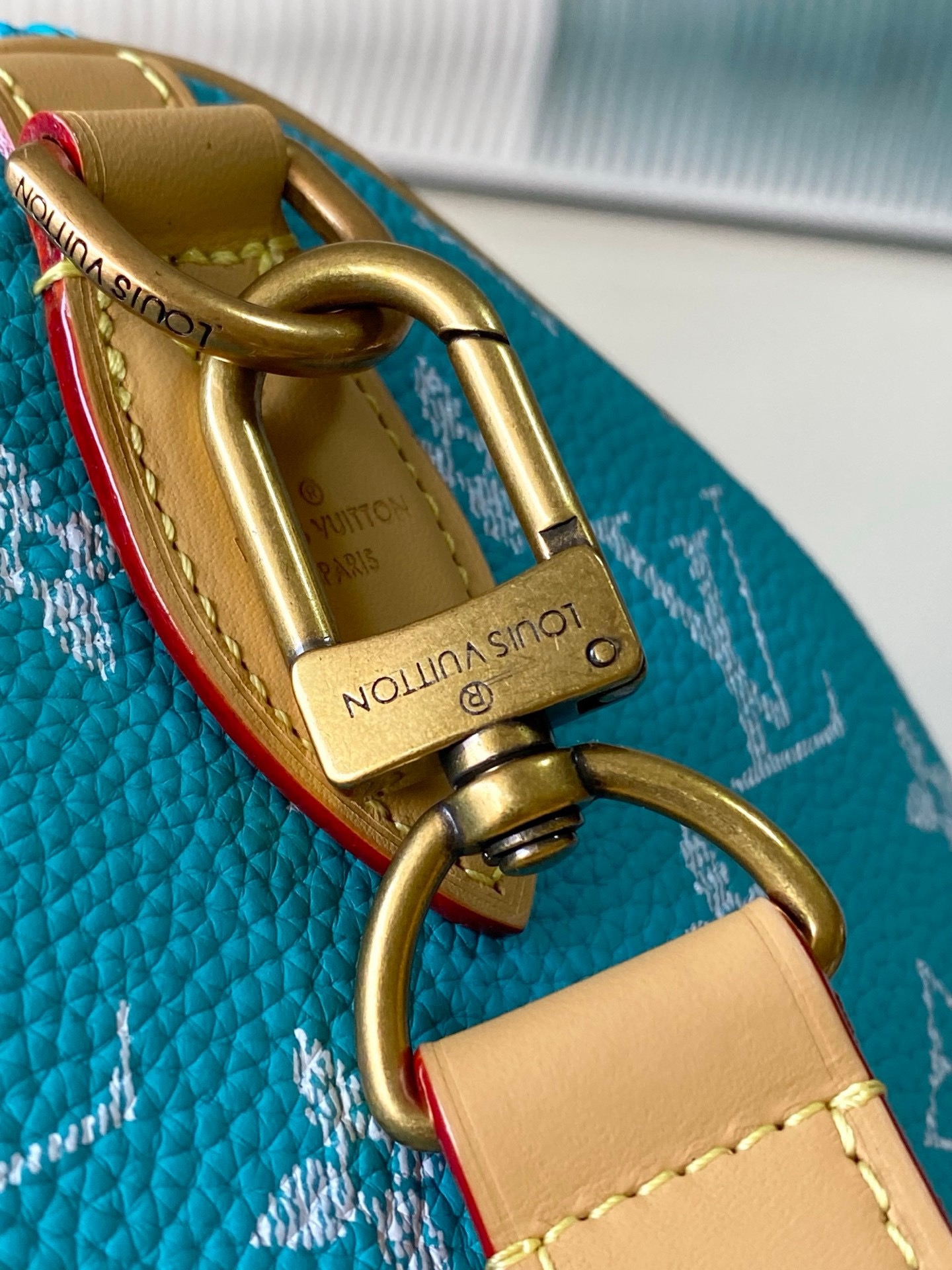 LV Speedy P9 30cm Bag Top Quality - Image 7
