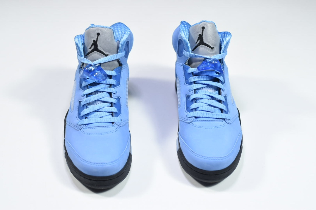 Jordan 5 Retro UNC University Blue DV1310-401 - Image 4