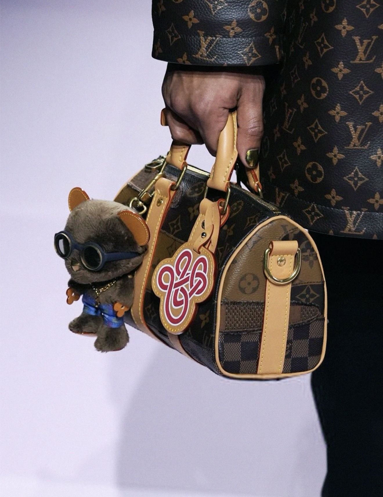 LV Accessories - Image 2