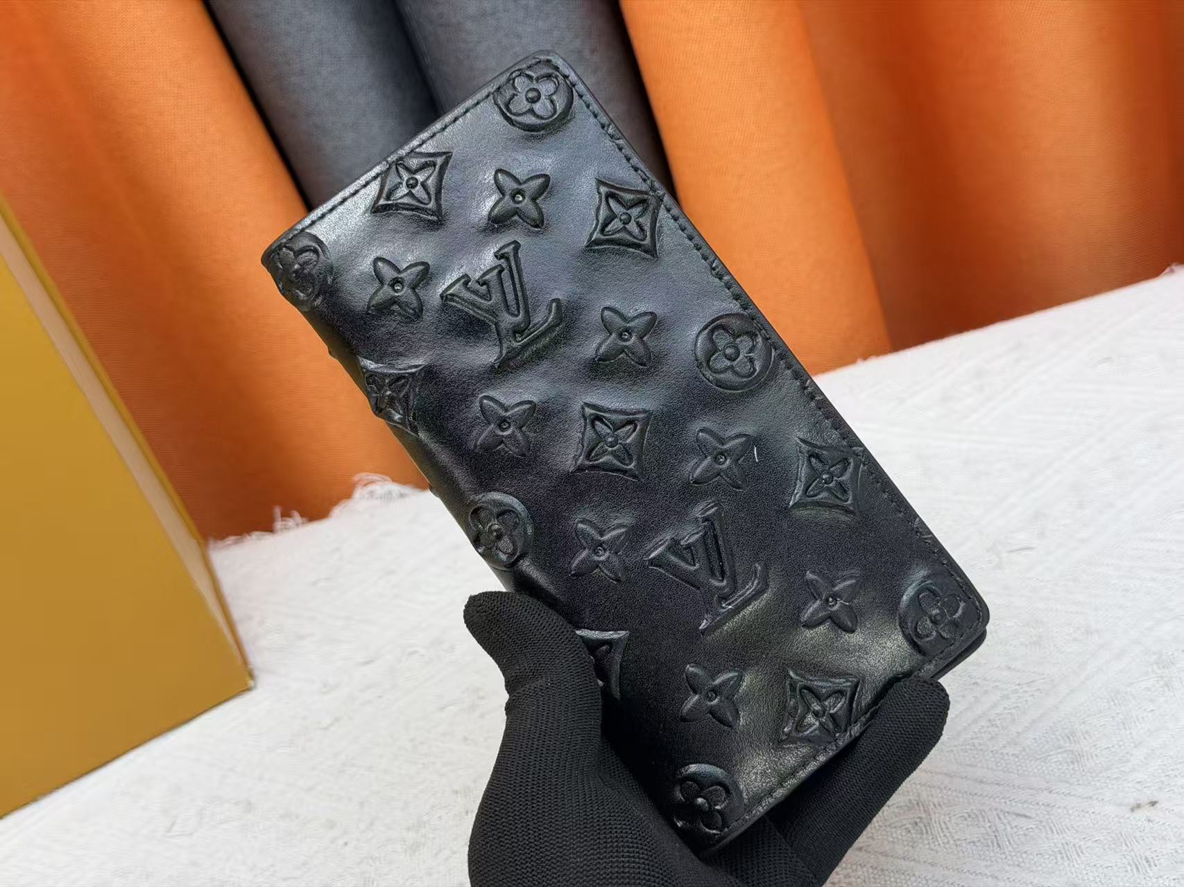LV Brazza Wallet - Image 1