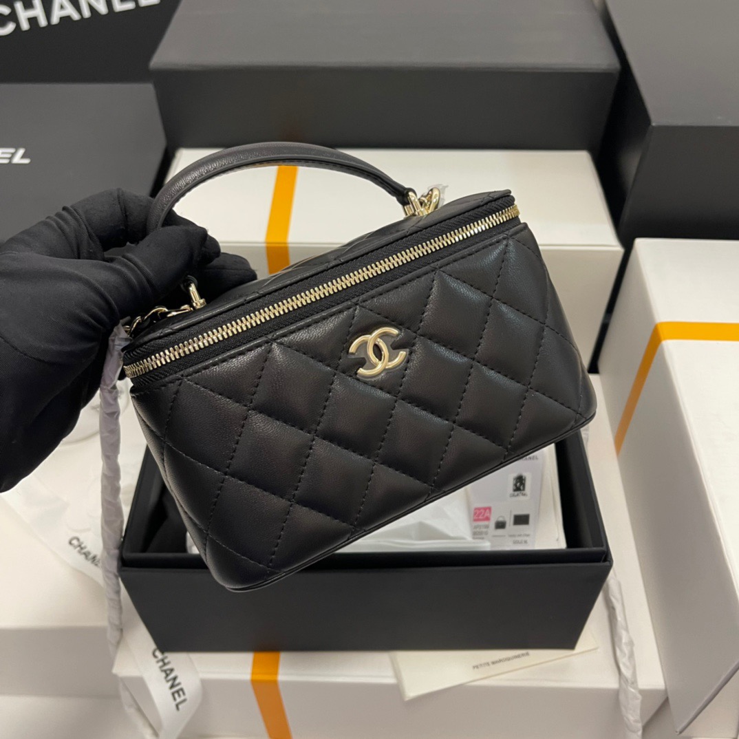 Chanel 23A Mini Vanity Case Top Handle - Image 2