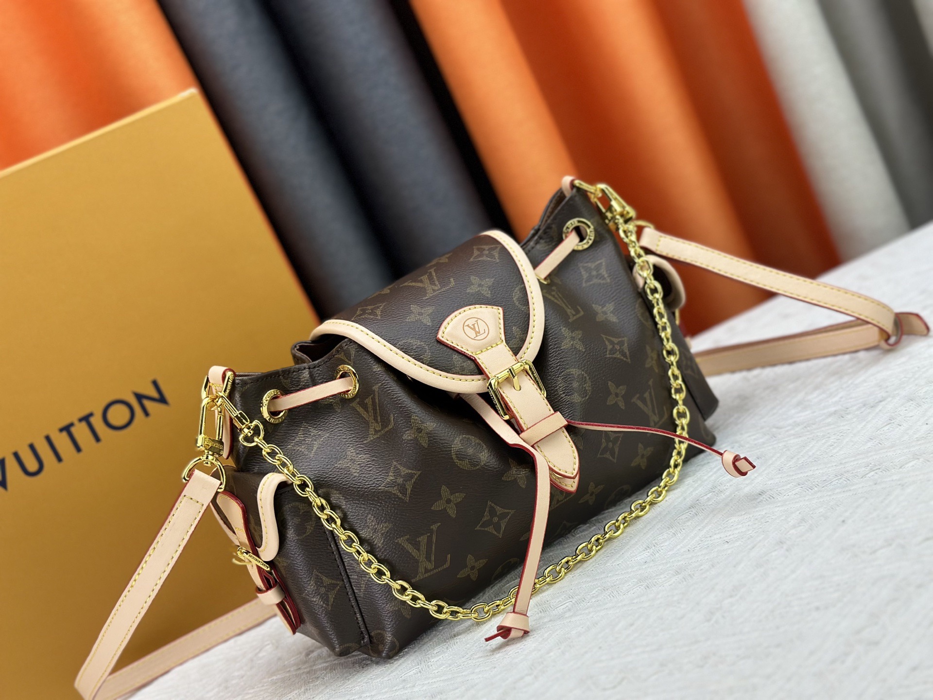 LV Handbags houlder Bags - Image 2