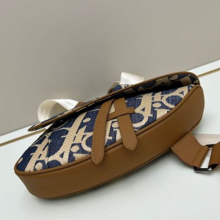 Dior Saddle Bag - Image 5
