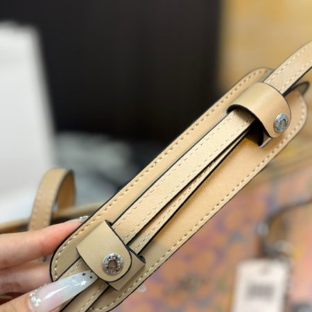 Coach Rainbow Tote Bag - Image 6