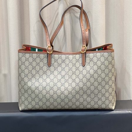 Gucci GG Emblem Large Tote Bag - Image 2