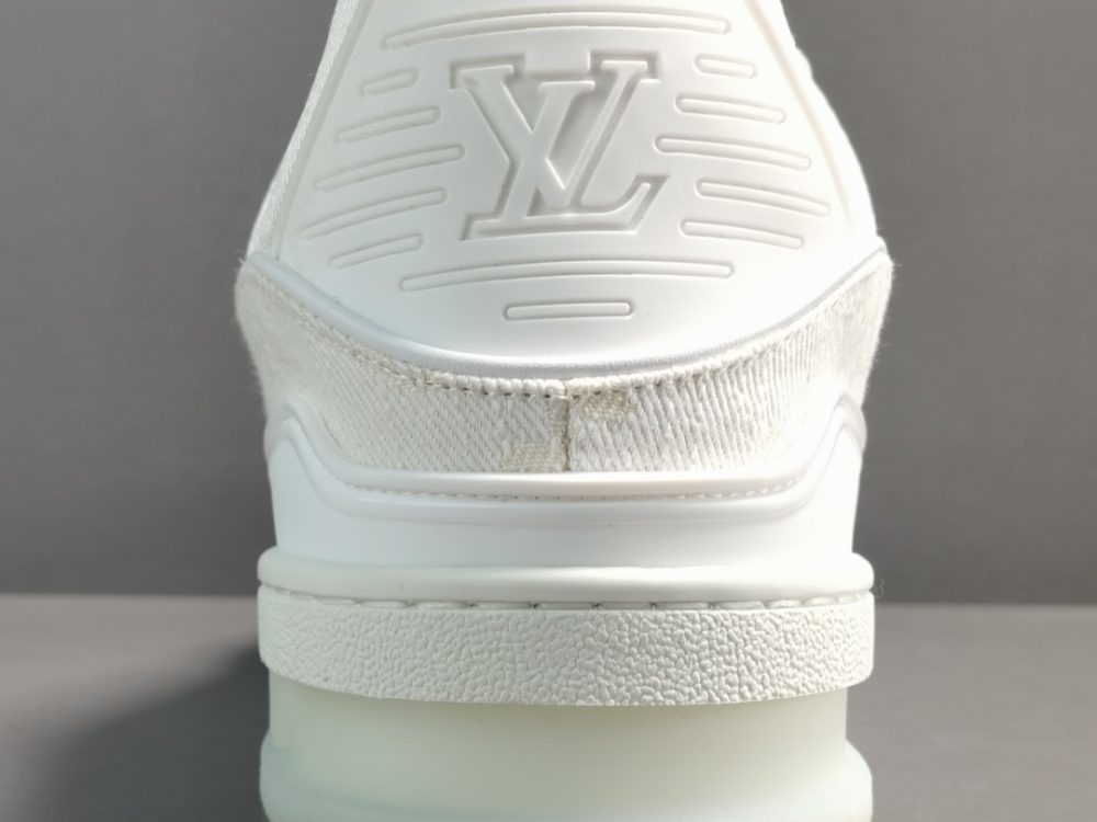 LV Trainer Sneaker White - Image 4