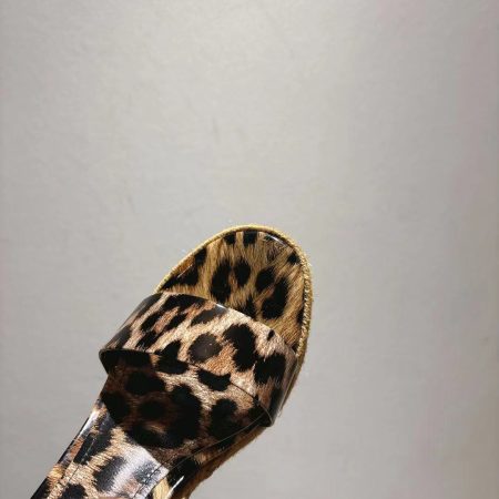 Dolce & Gabbana Straw Sandals - Image 7