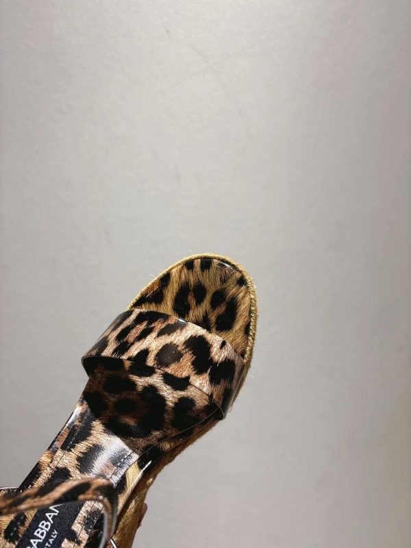 Dolce & Gabbana Straw Sandals