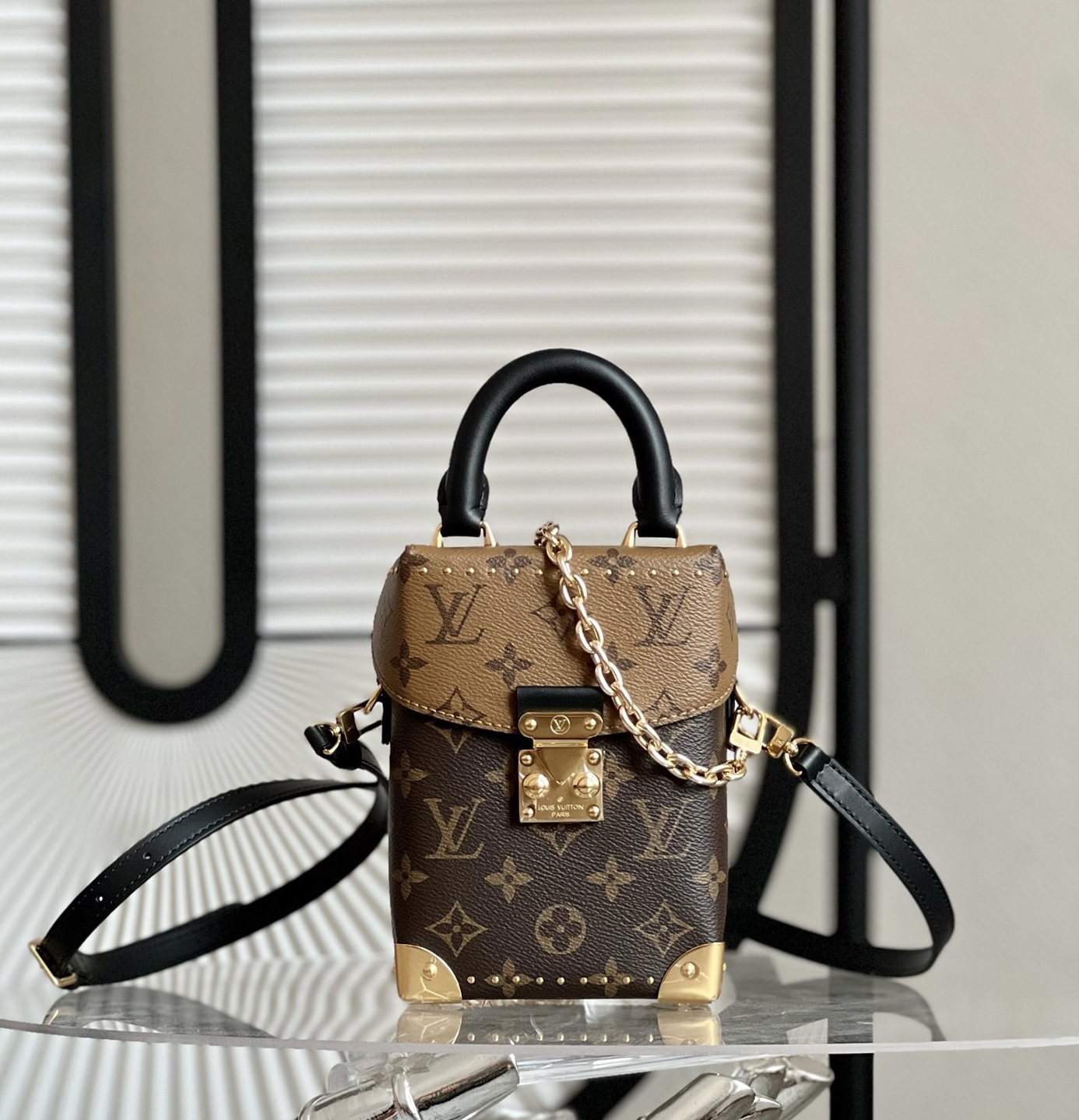 LV Camera Bag - Image 3