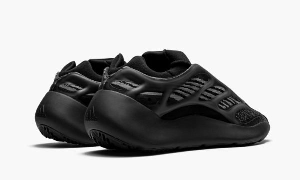 Yeezys 700 V3 “ Alvah"