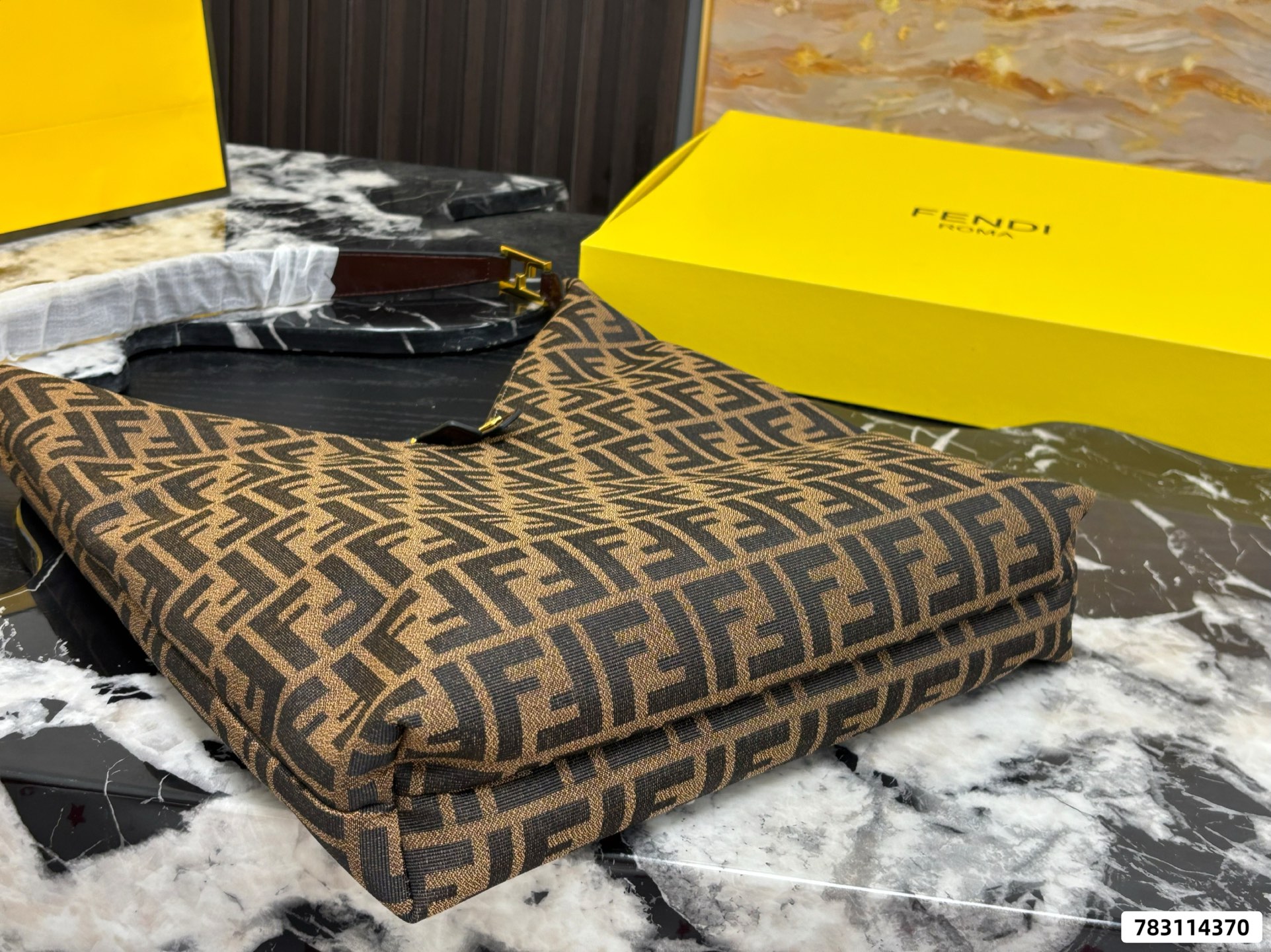 Fendi V-shaped Tote Bag - Image 6
