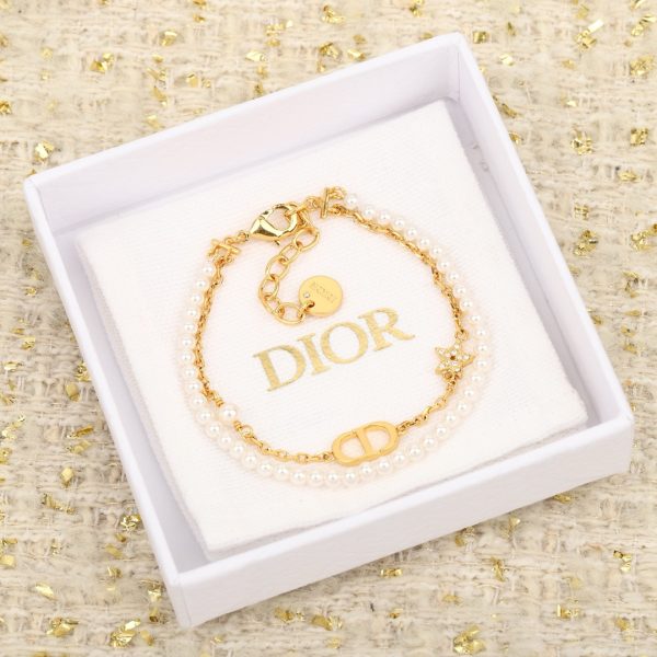 Dior Pentagram Double Pearl Chain Bracelet