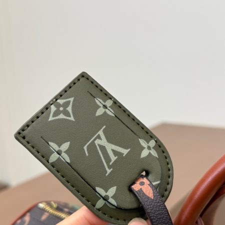 LV Keepall 50 Travel Bag - Image 6