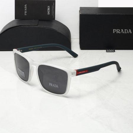 Prada Fashionable Sunglasses - Image 5