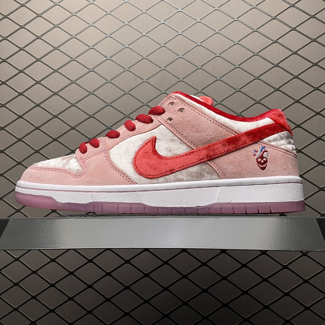 StrangeLove x SB Dunk Low - Image 2