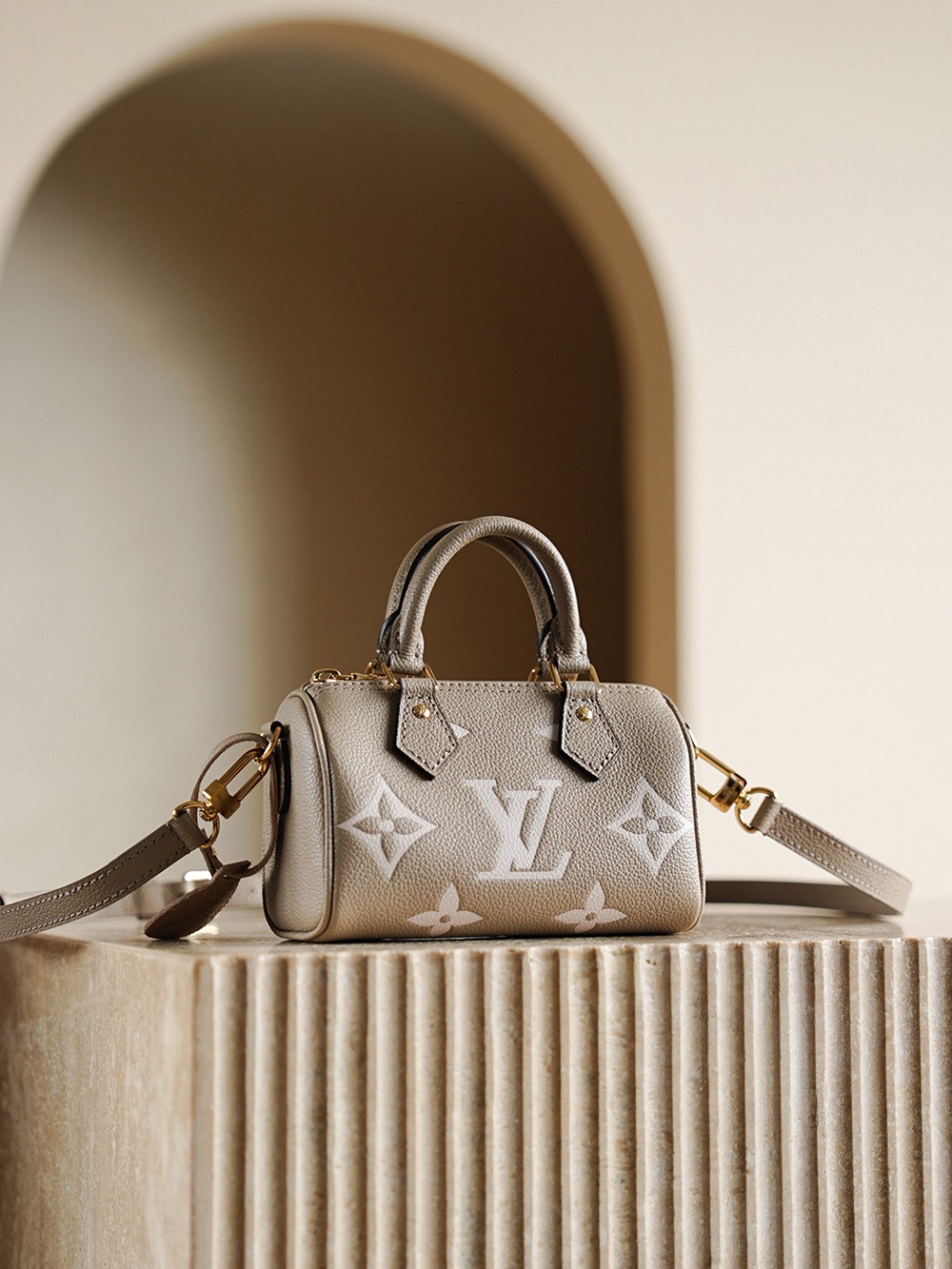 LV Nano Speedy Bag Top Quality - Image 2