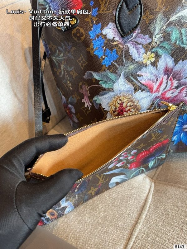 LV Neverfull MM Other Monogram Bag