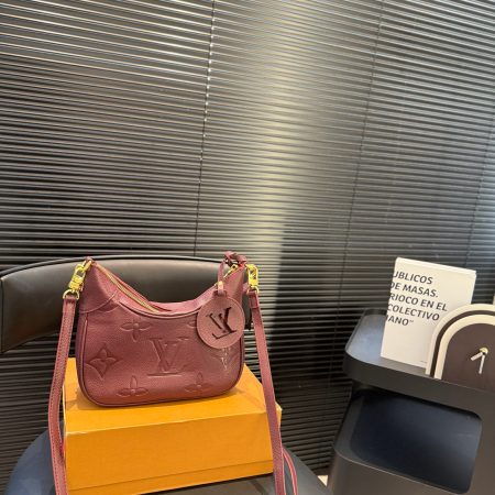 LV Leather Bag - Image 4