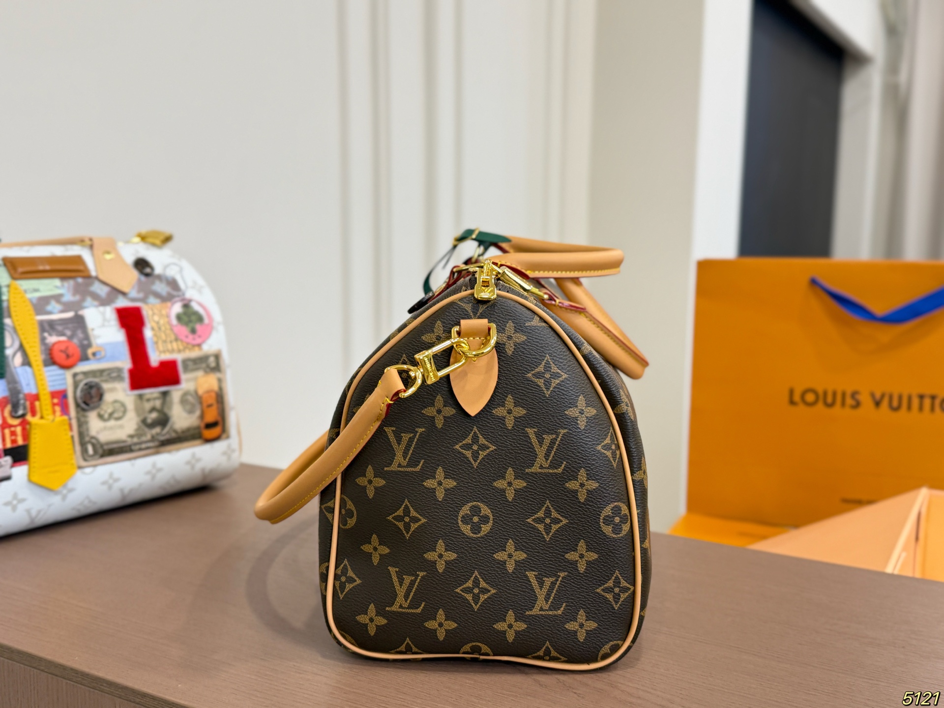 LV Speedy Soft 30 Pillow Case - Image 4
