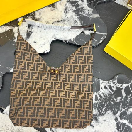 Fendi V-shaped Tote Bag - Image 4
