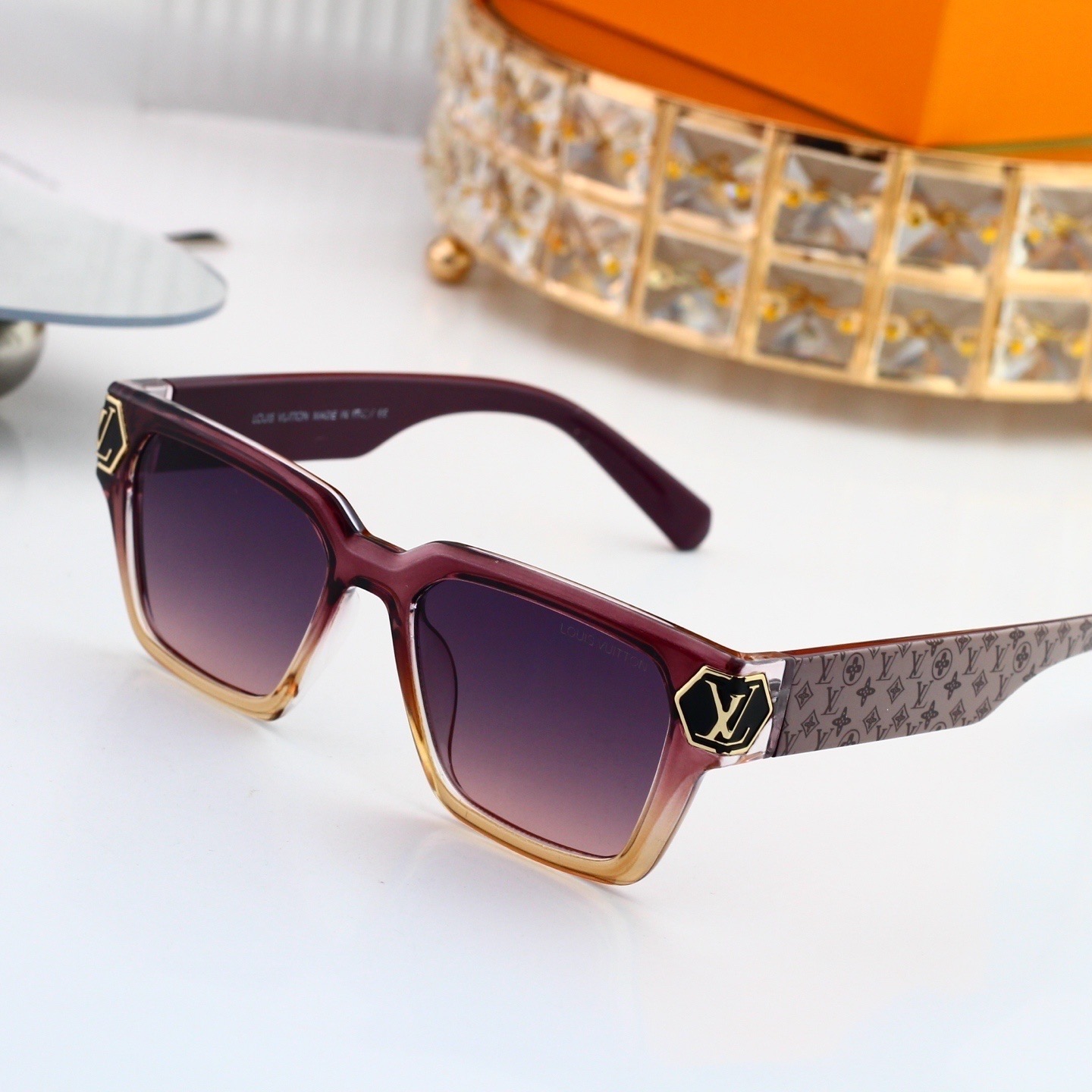 LV Fashionable Sunglasses - Image 9