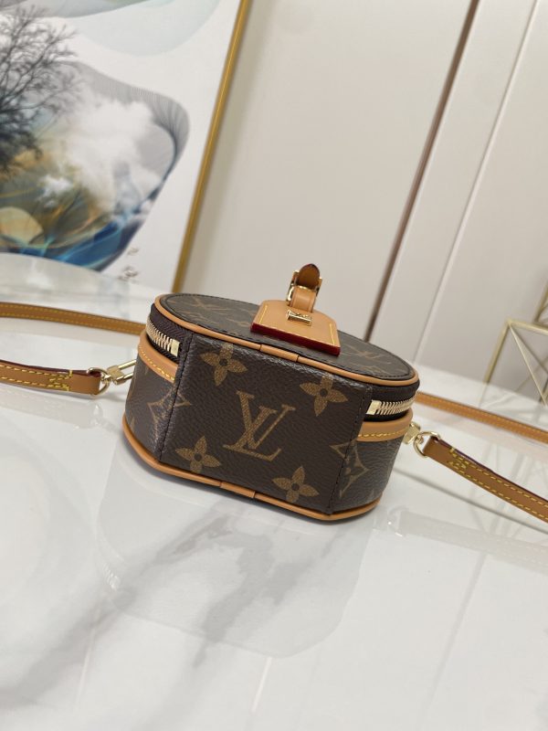LV Boite Chapeau Bag