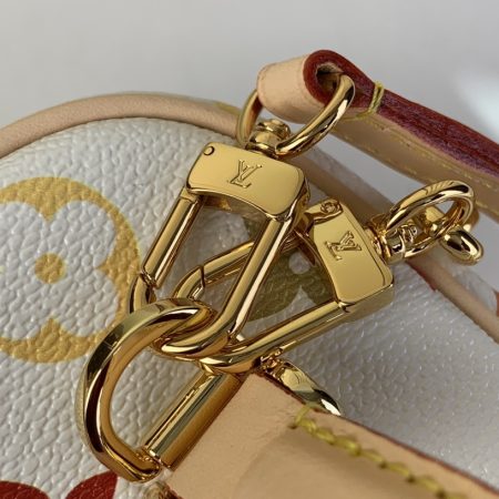 LV X TM Vanity Chain Pouch - 10A mirror version - Image 5