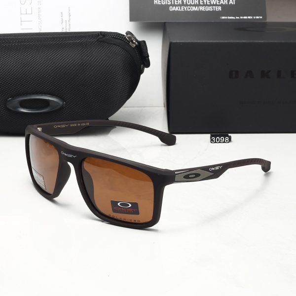 Oakley Fashionable Sunglasses