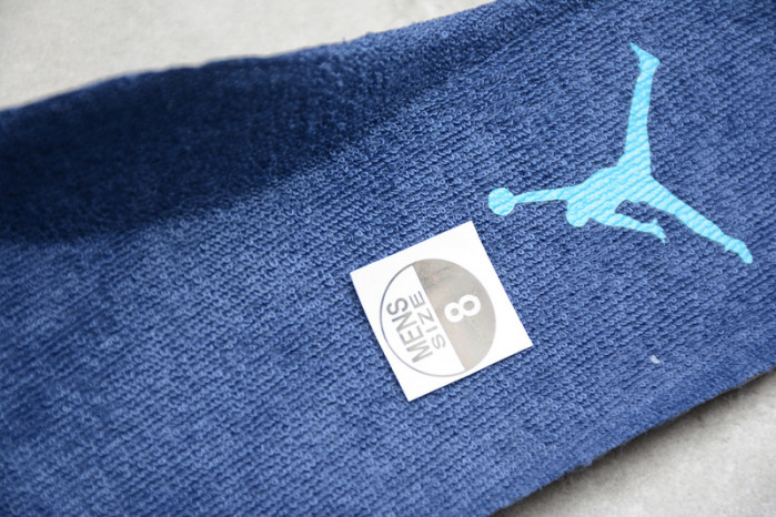 AIR JORDAN 11 RETRO "WIN LIKE 82" university blue mens 378037-123 - Image 11