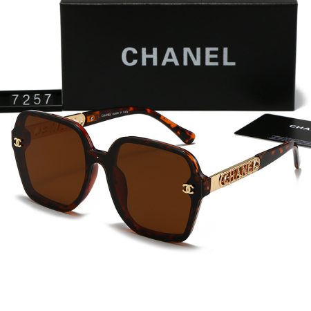 Chanel Fashionable Sunglasses - Image 5