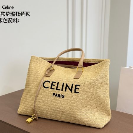 Céline Straw Tote Bag - Image 3