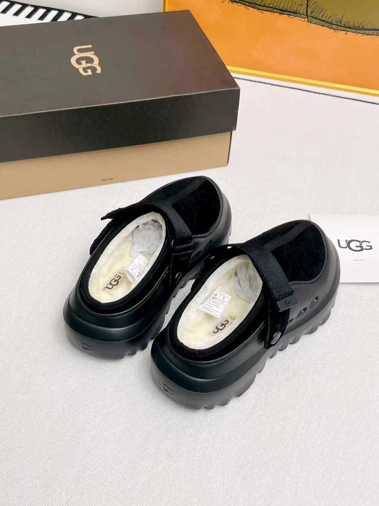 UGG Shoes - Image 2