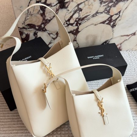 Saint Laurent Le 5 à 7 hobo Bag - Image 4