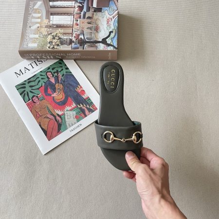 Gucci 26P Horsebit Flat Sandals - Image 4