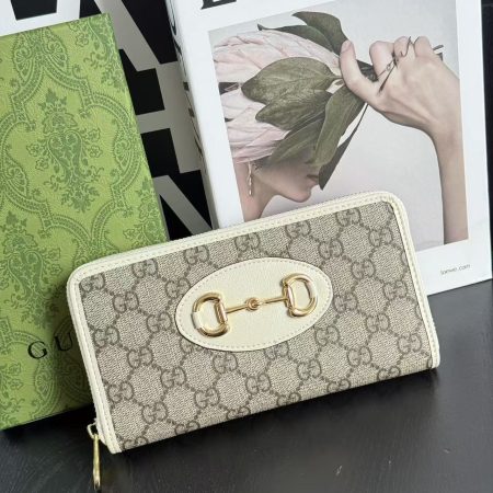Gucci Zipper Wallet