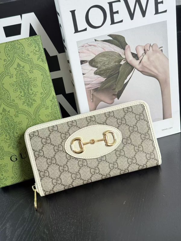 Gucci Zipper Wallet