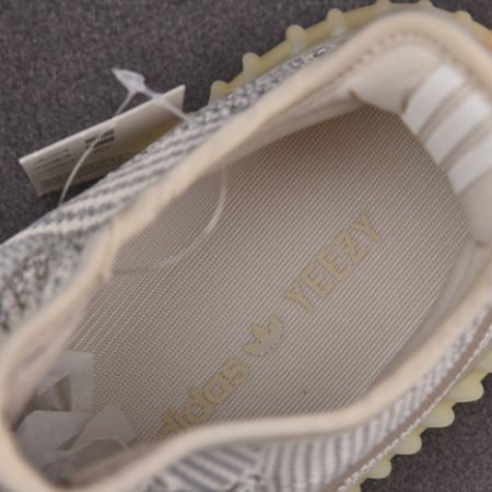 Yeezy Boost 350 V2 Lundmark FU9161 - Image 4