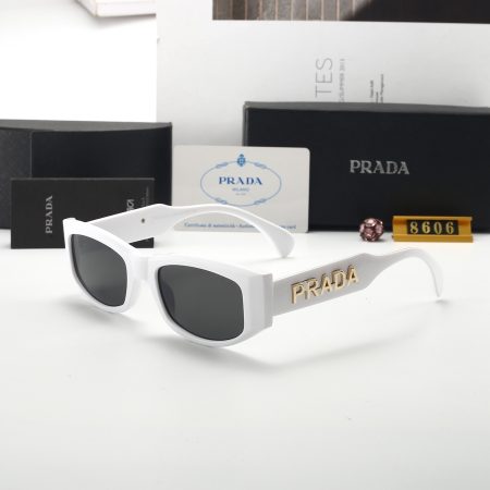 Prada Fashionable Sunglasses - Image 4