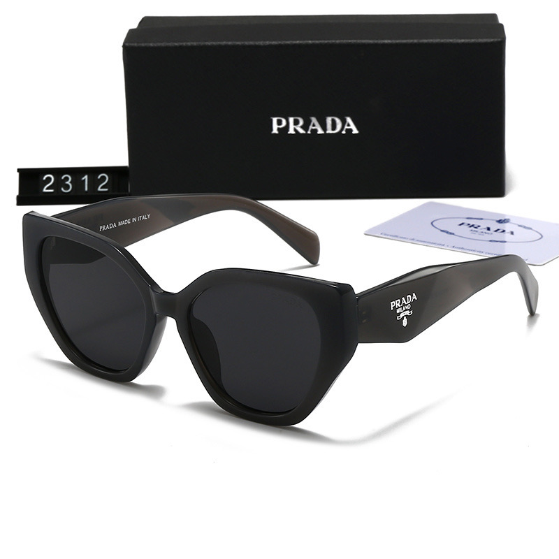 Prada Fashionable Sunglasses - Image 4