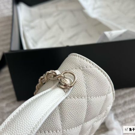 Chanel 25C Clutch with Chain - Image 8