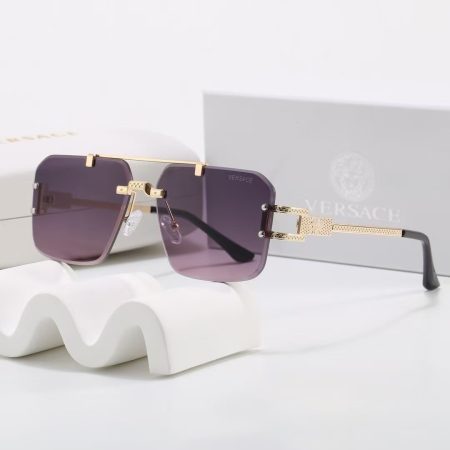 Versace Fashionable Sunglasses - Image 5