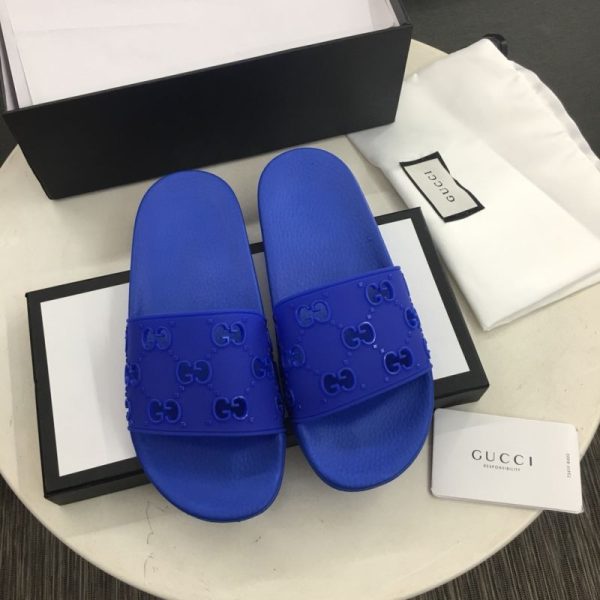 Gucci Womens GG Slide Rubber Sandals 573922