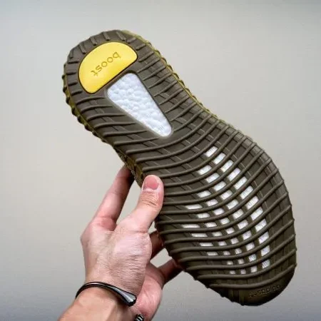 Yeezy350 Boost V2 “ Earth" - Image 9