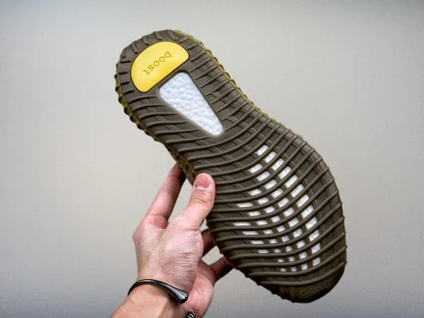 Yeezy350 Boost V2 “ Earth"
