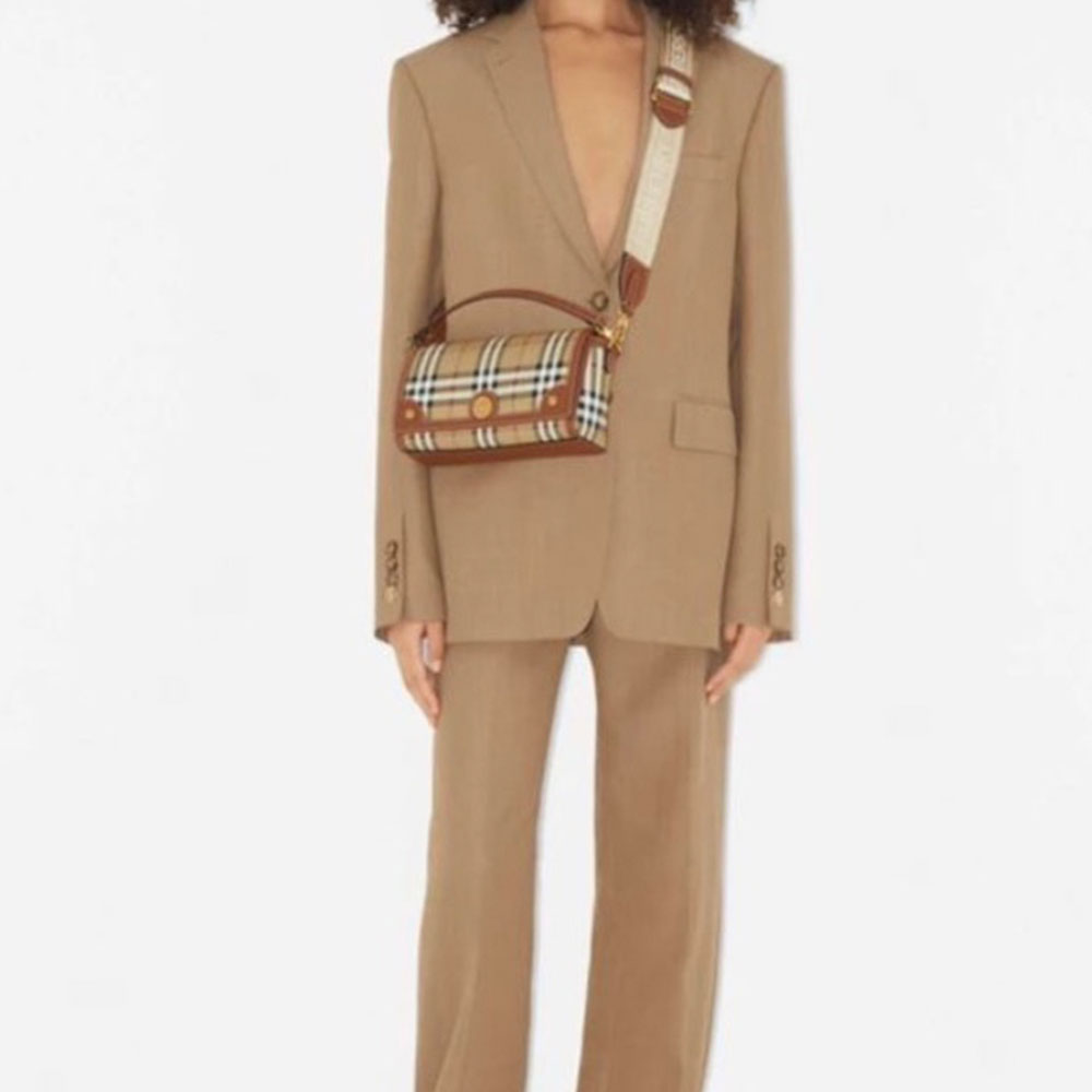 Burberry Flip Magnetic Buckle Bag - Image 2