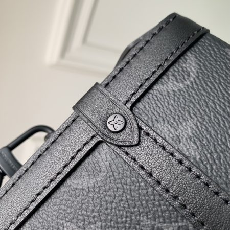Vertical Trunk Wearable Wallet M82077 - Image 4