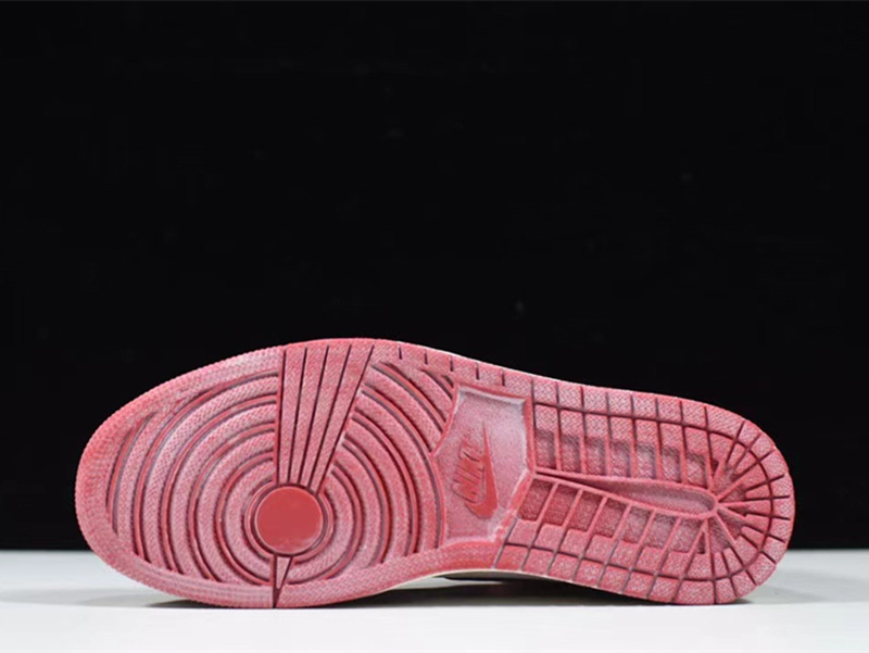 Jordan 1 Retro High OG Chicago Lost and Found DZ5485-612 - Image 3